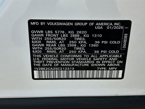 Certified 2025 Volkswagen Atlas Cross Sport SEL AWD/4WD image 49