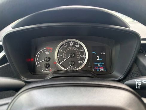 Used 2022 Toyota Corolla LE FWD image 19