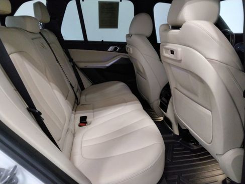 Used 2022 BMW X5 xDrive40i w/ Executive Package image 33