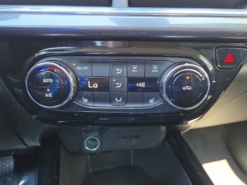 Used 2024 Chevrolet Trax ACTIV w/ Driver Confidence Package FWD image 20