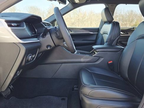 New 2025 Jeep Grand Cherokee L Limited w/ Luxury Tech Group II image 14