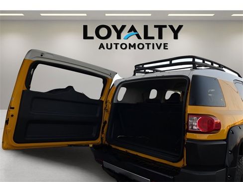 Used 2010 Toyota FJ Cruiser 4WD image 17