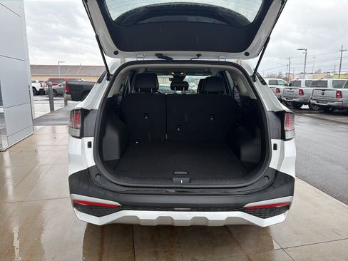 Used 2025 Kia Sportage EX AWD/4WD image 14