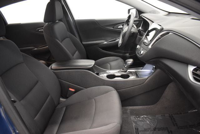 Used 2024 Chevrolet Malibu LT FWD image 19