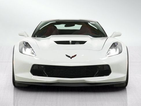 Used 2016 Chevrolet Corvette Z06 w/ 3LZ Preferred Equipment Group RWD image 8
