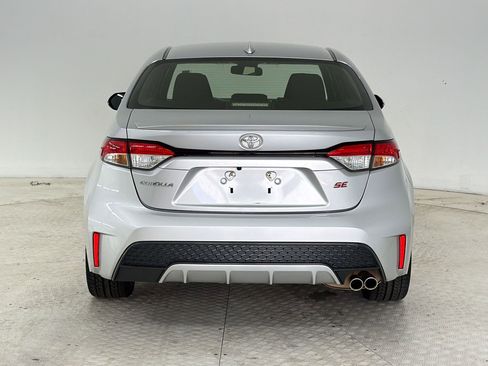 Used 2022 Toyota Corolla SE image 10