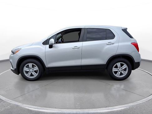 Used 2019 Chevrolet Trax LS FWD image 5
