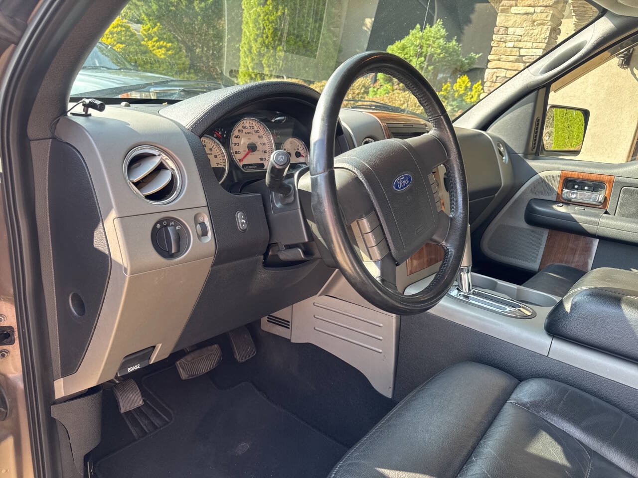 Used 2004 Ford F150 Lariat AWD/4WD image 11