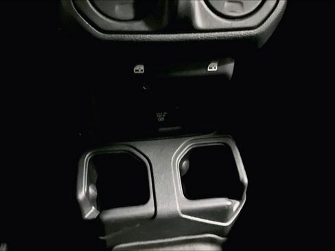 Used 2022 Jeep Gladiator Overland image 31