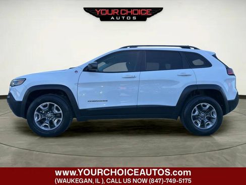 Used 2019 Jeep Cherokee Trailhawk w/ Cold Weather Group AWD/4WD image 2