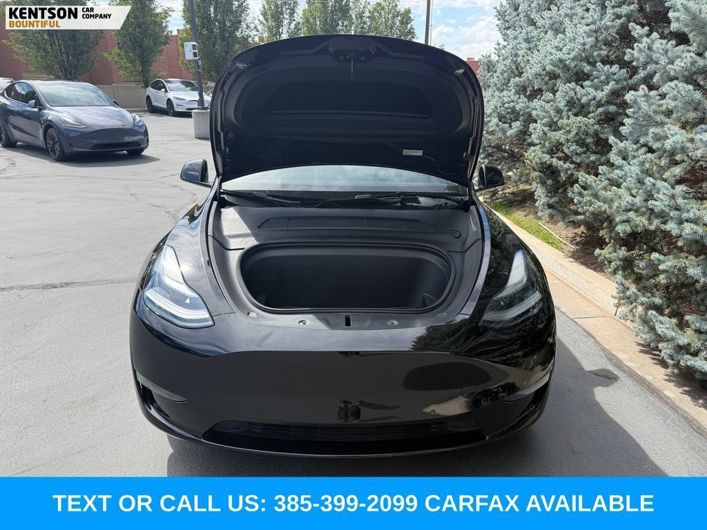Used 2022 Tesla Model Y Performance AWD/4WD image 29