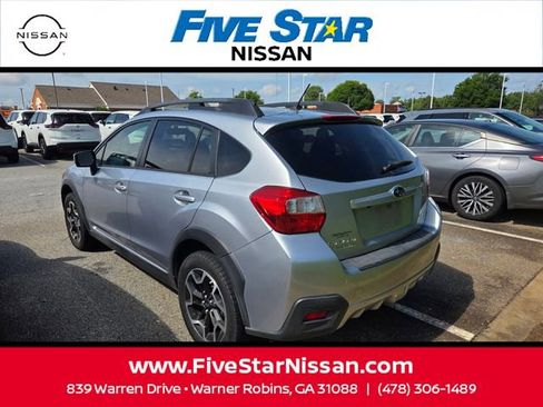 Used 2016 Subaru Crosstrek 2.0i Premium w/ Moonroof Package AWD/4WD image 6