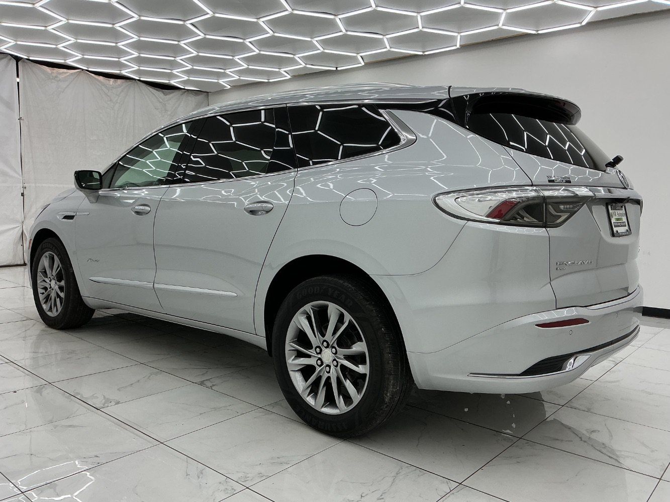Used 2022 Buick Enclave Avenir w/ Trailering Package, 5000 lbs. AWD/4WD image 12