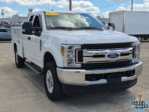 Used 2019 Ford F250 XLT AWD/4WD image 1