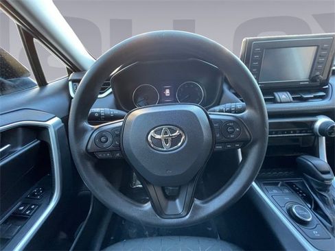 Used 2021 Toyota RAV4 XLE image 13