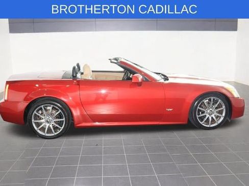 Used 2008 Cadillac XLR V RWD image 33