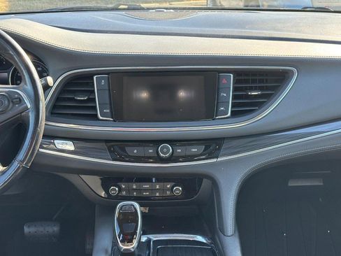 Used 2019 Buick Enclave Premium w/ Experience Buick Package image 14
