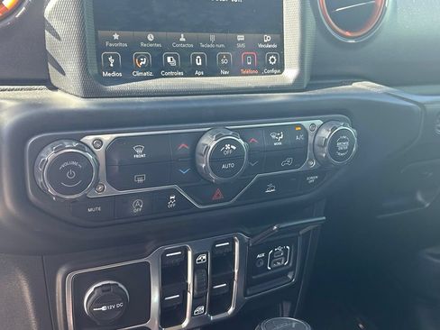 Used 2022 Jeep Gladiator Mojave w/ Trailer Tow Package AWD/4WD image 21
