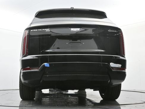 New 2025 Cadillac Escalade IQ Sport 2 image 18