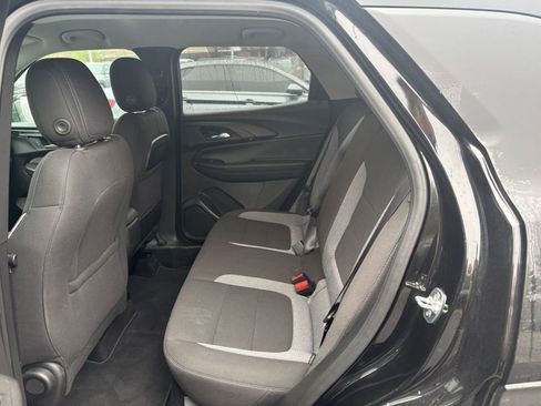 Used 2025 Chevrolet TrailBlazer LT image 23