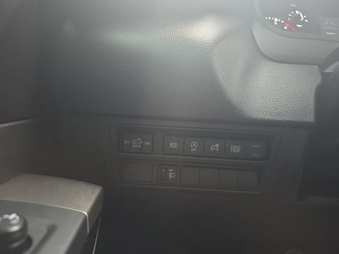 Used 2025 Toyota Tundra SR5 AWD/4WD image 19