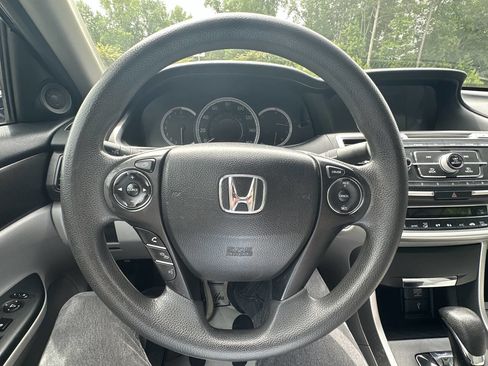 Used 2014 Honda Accord EX image 21