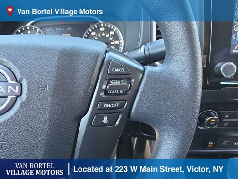 Used 2022 Nissan Frontier SV w/ Technology Package AWD/4WD image 17