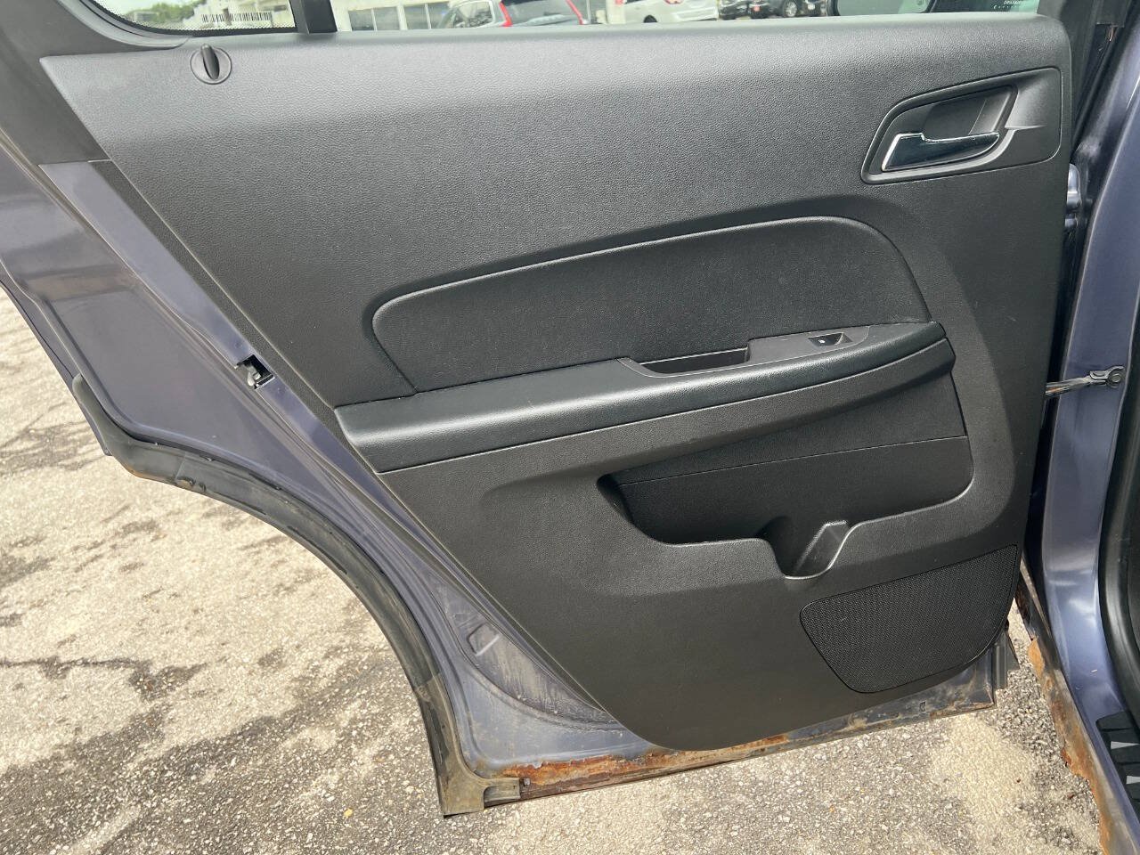 Used 2013 Chevrolet Equinox LT w/ Driver Convenience Package FWD image 3