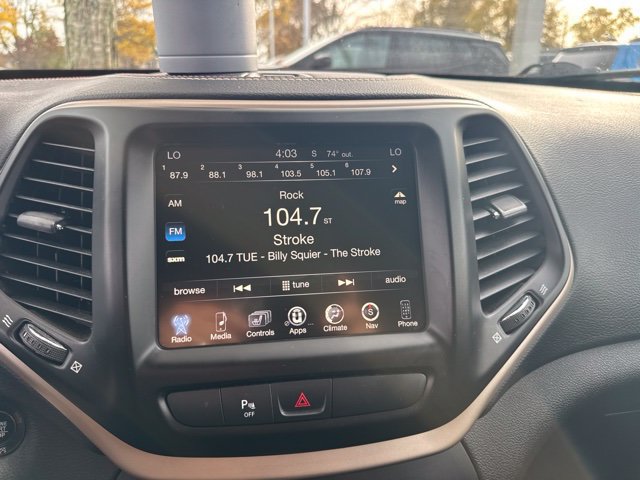 Used 2017 Jeep Cherokee 75th Anniversary AWD/4WD image 13