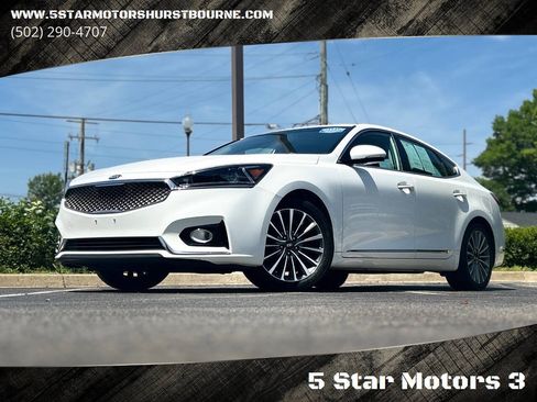 Used 2017 Kia Cadenza Premium FWD image 1