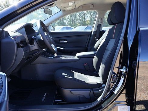 New 2025 Nissan Sentra SR image 7