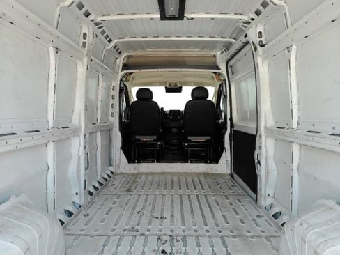Used 2025 RAM ProMaster 2500 w/ Convenience Group FWD image 8