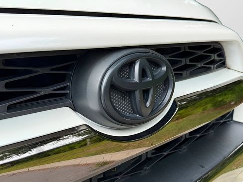 Used 2019 Toyota 4Runner Limited AWD/4WD image 27