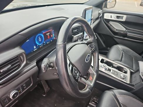 Used 2021 Ford Explorer ST w/ Equipment Group 401A AWD/4WD image 10
