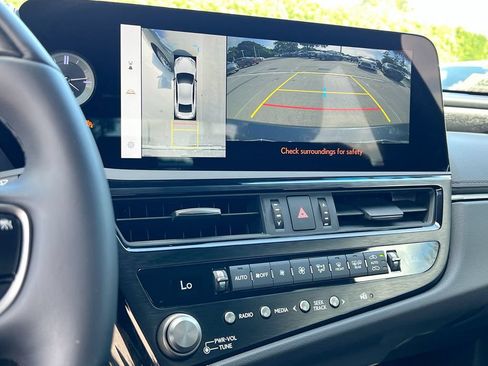 Certified 2025 Lexus ES 350 w/ Technology Package FWD image 16