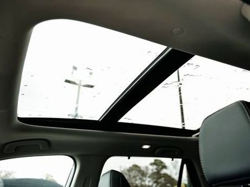 New 2026 Honda Pilot Touring image 25