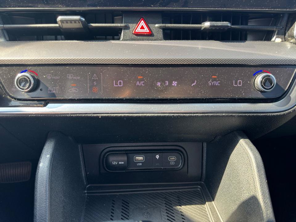 Used 2023 Kia Sportage SX FWD image 22