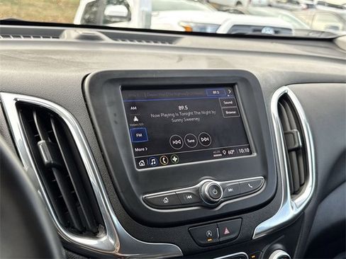Used 2023 Chevrolet Equinox LT image 17