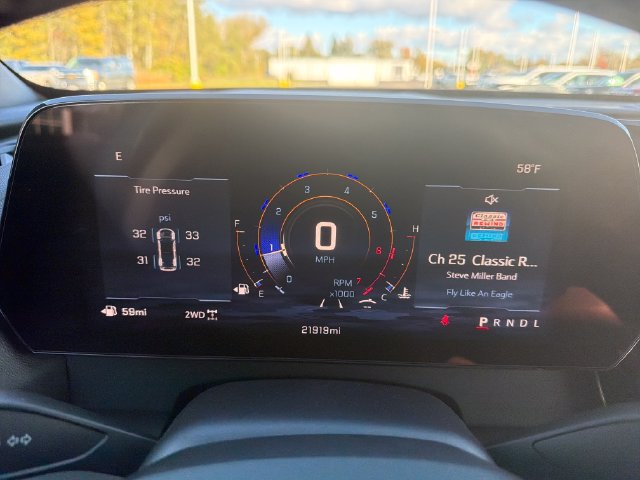 Used 2026 Chevrolet Traverse LT AWD/4WD image 19