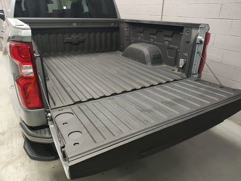 Used 2024 Chevrolet Silverado 1500 RST w/ Protection Package image 21