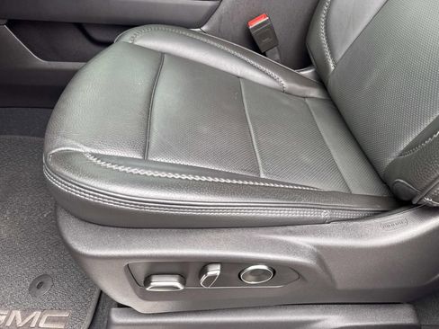 Used 2024 GMC Sierra 1500 Denali w/ Technology Package image 17