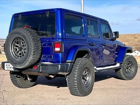 Used 2020 Jeep Wrangler Unlimited Sahara w/ Uconnect 4C Nav & Sound Group image 5