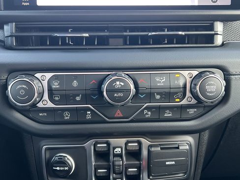 New 2026 Jeep Wrangler Unlimited Rubicon image 6