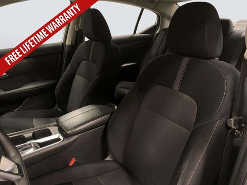 Used 2024 Nissan Sentra SV FWD image 29