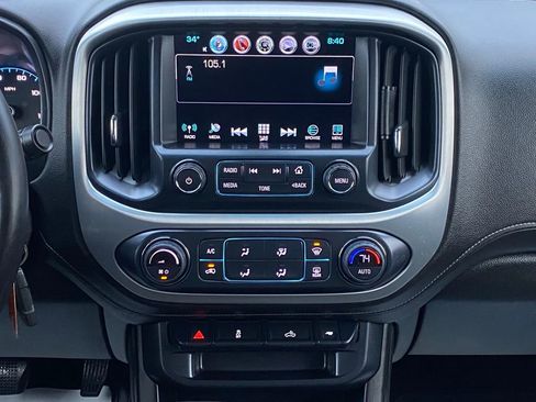 Used 2018 GMC Canyon SLE image 20