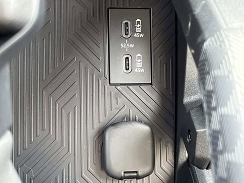Used 2025 Toyota 4Runner SR5 RWD image 38