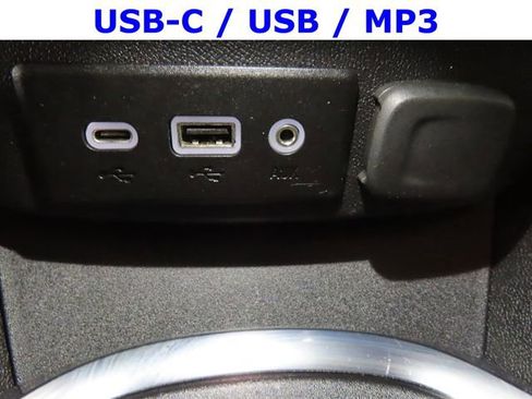 Used 2024 Chevrolet Malibu LT image 9