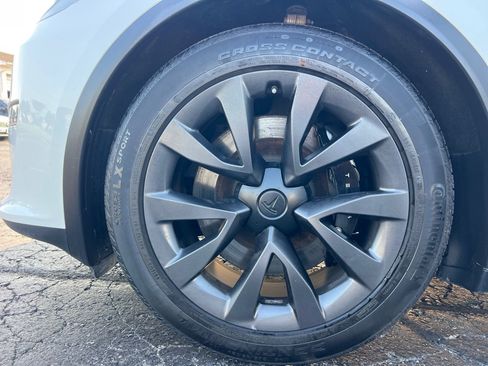 Used 2023 Tesla Model X AWD/4WD image 39