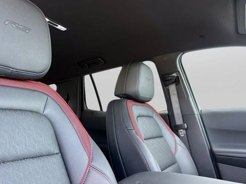 Used 2026 Chevrolet Equinox RS image 18