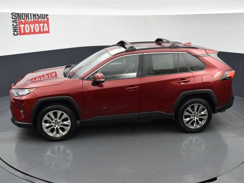 Used 2021 Toyota RAV4 XLE Premium AWD/4WD image 21